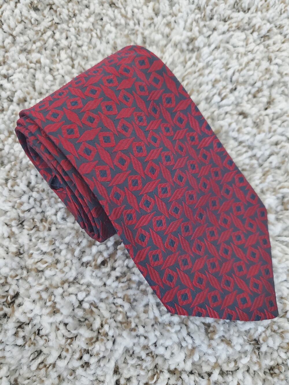 Burberry London Necktie Tie Pure Silk Italy 3.5in